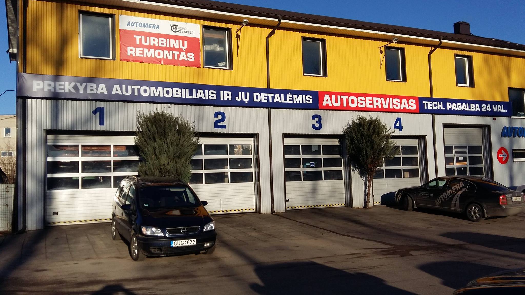 Autodraivas serviso pastatas su keturiais numeruotais boksais Smėlynės g. 106B, Panevėžyje